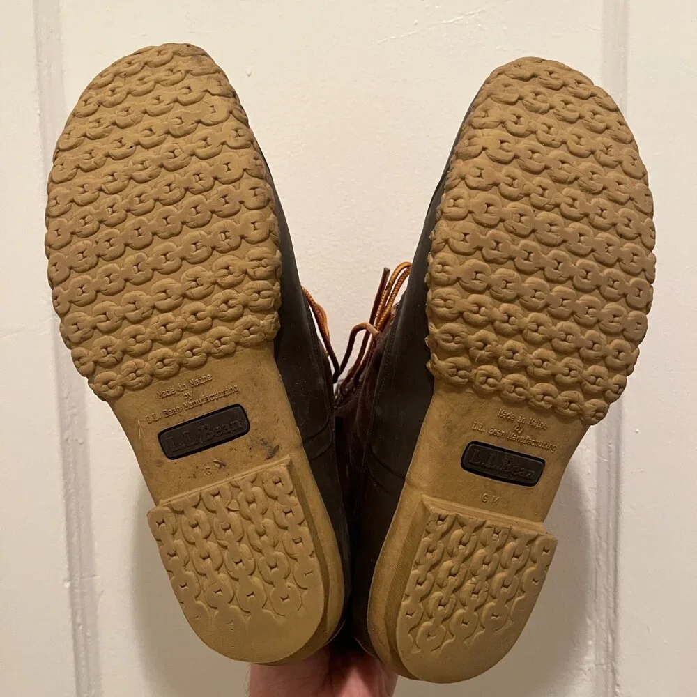 Classic LLBean Men's Bean Boots, 8" - Brown/Tan Opaque - Mens 9 Medium - Picture 4 of 4